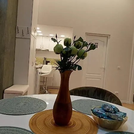 M Apartment *