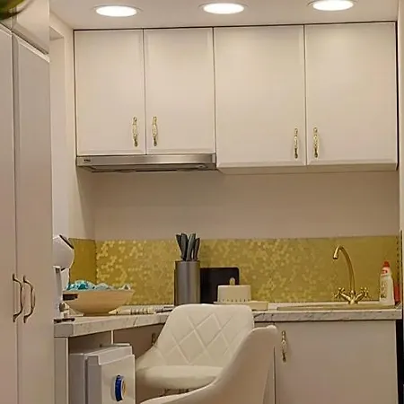 Apartment M *